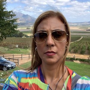 Meet your Posher, Samantha